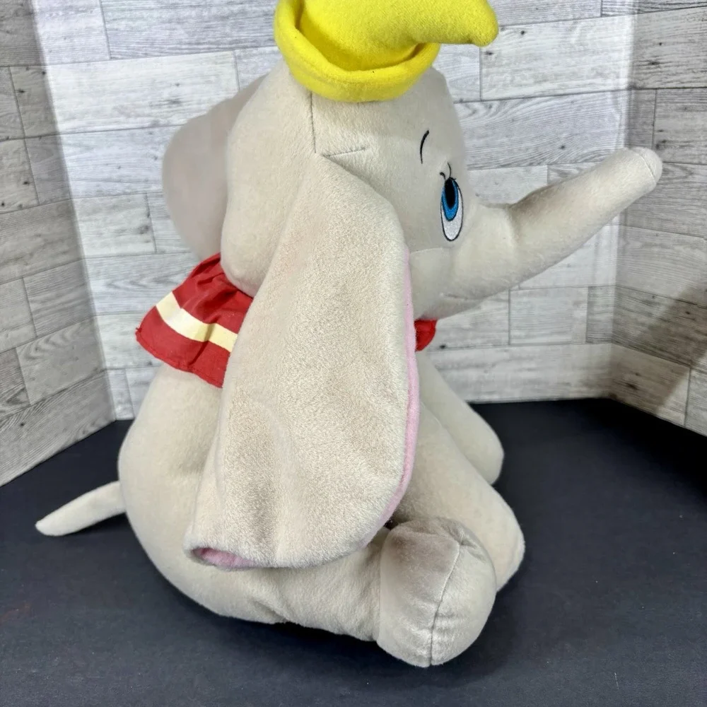 Dumbo 16 